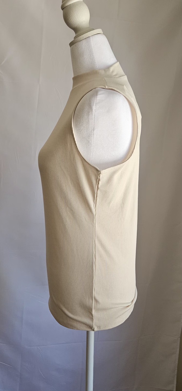 LOFT Outlet Beige Ribbed Knit Mock Neck Sleeveless Tank Top Womens Size M