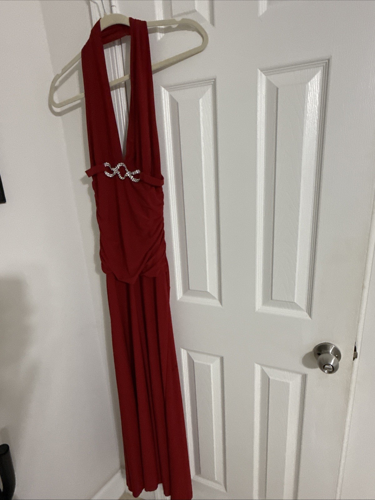 B. Darlin Women’s Red Halter Evening Dress Size M Formal Gown