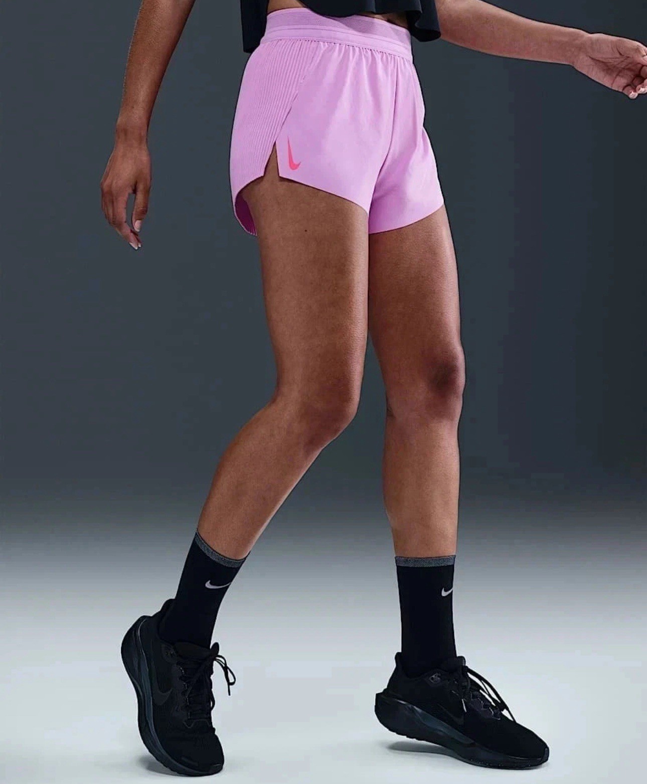 Nike AeroSwift Dri-FIT ADV Mid-Rise 3″ Brief-Lined FN2328 532 Pink Size M