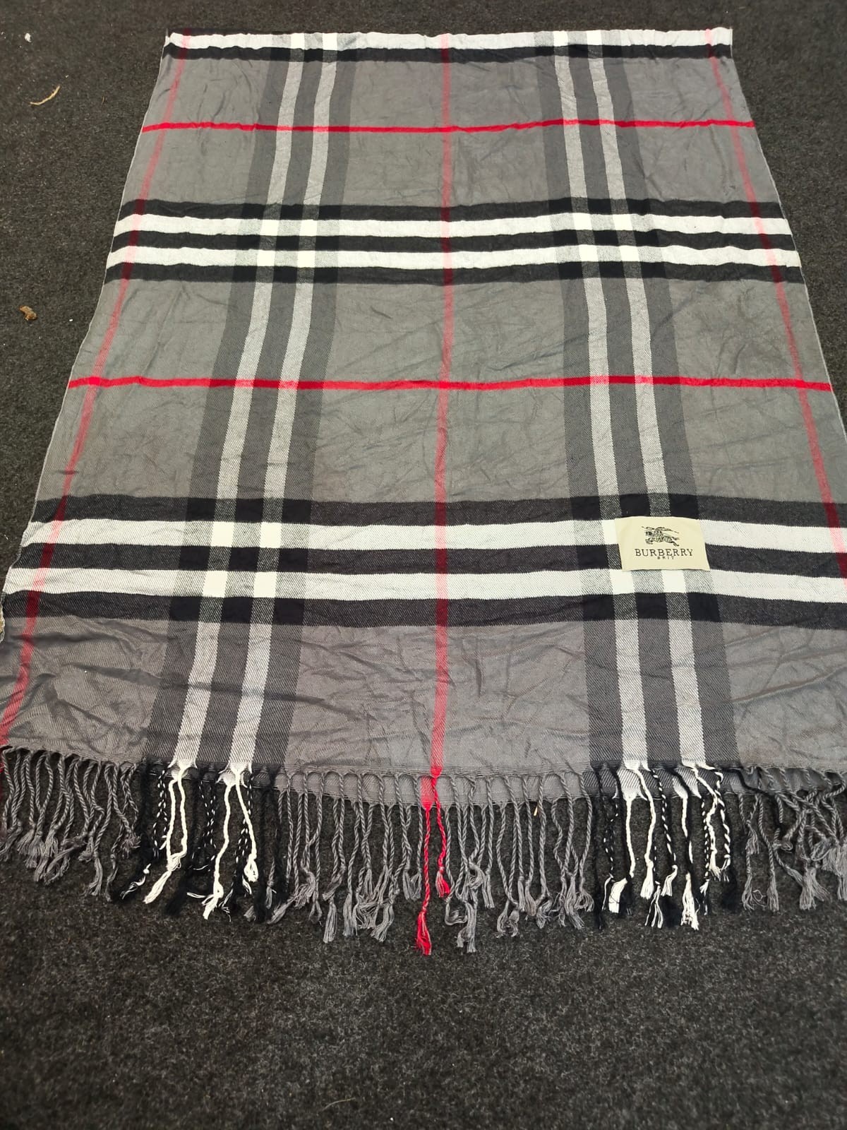 Burberry Brit Scarf Shawl Wrap 92% Cotton 8% Polyester Made in China 2%