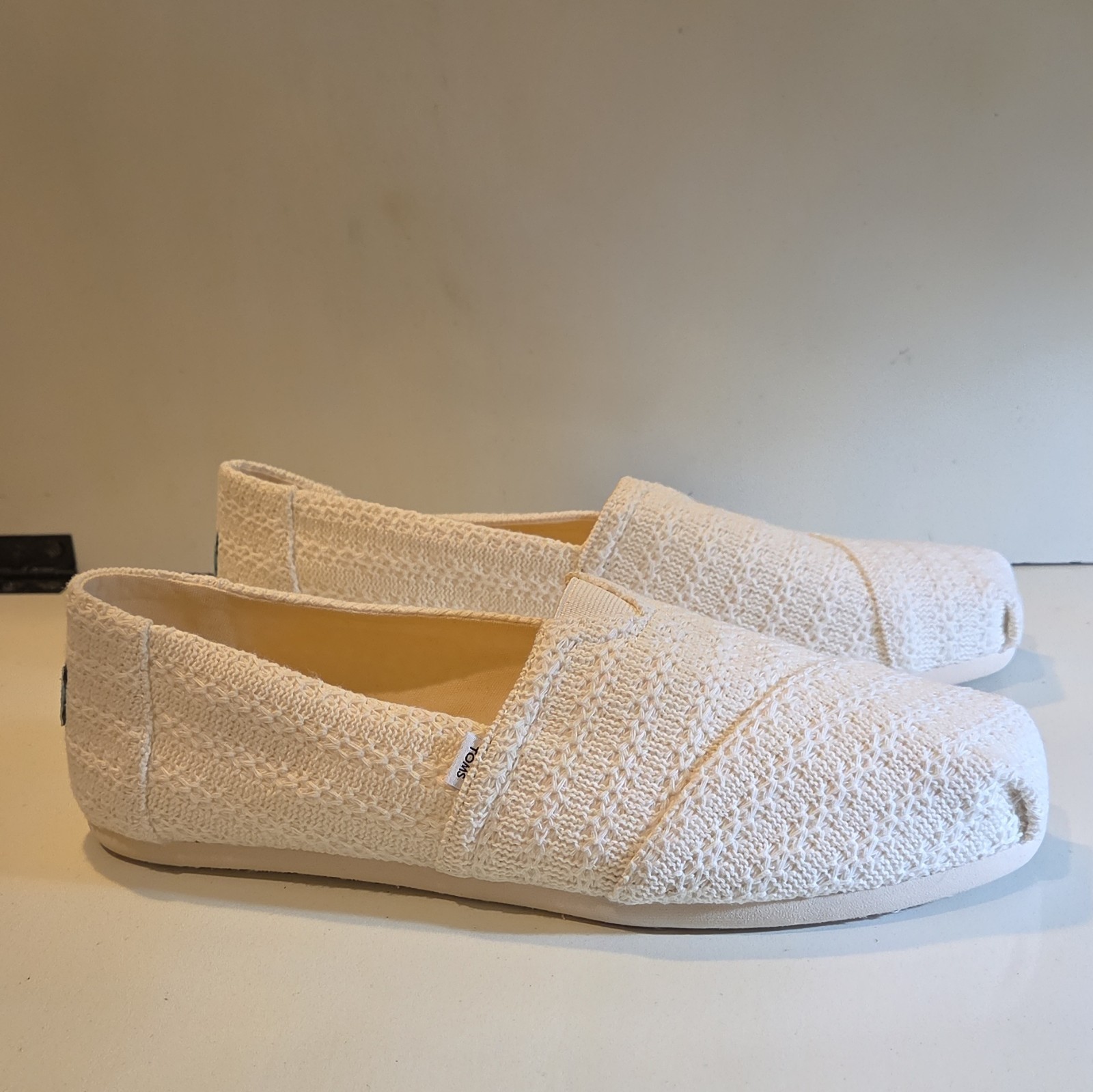 TOMS Women’s Slip-On Flats Natural Chunky Knit Closed Toe US 11 UK 9 EU 42.5