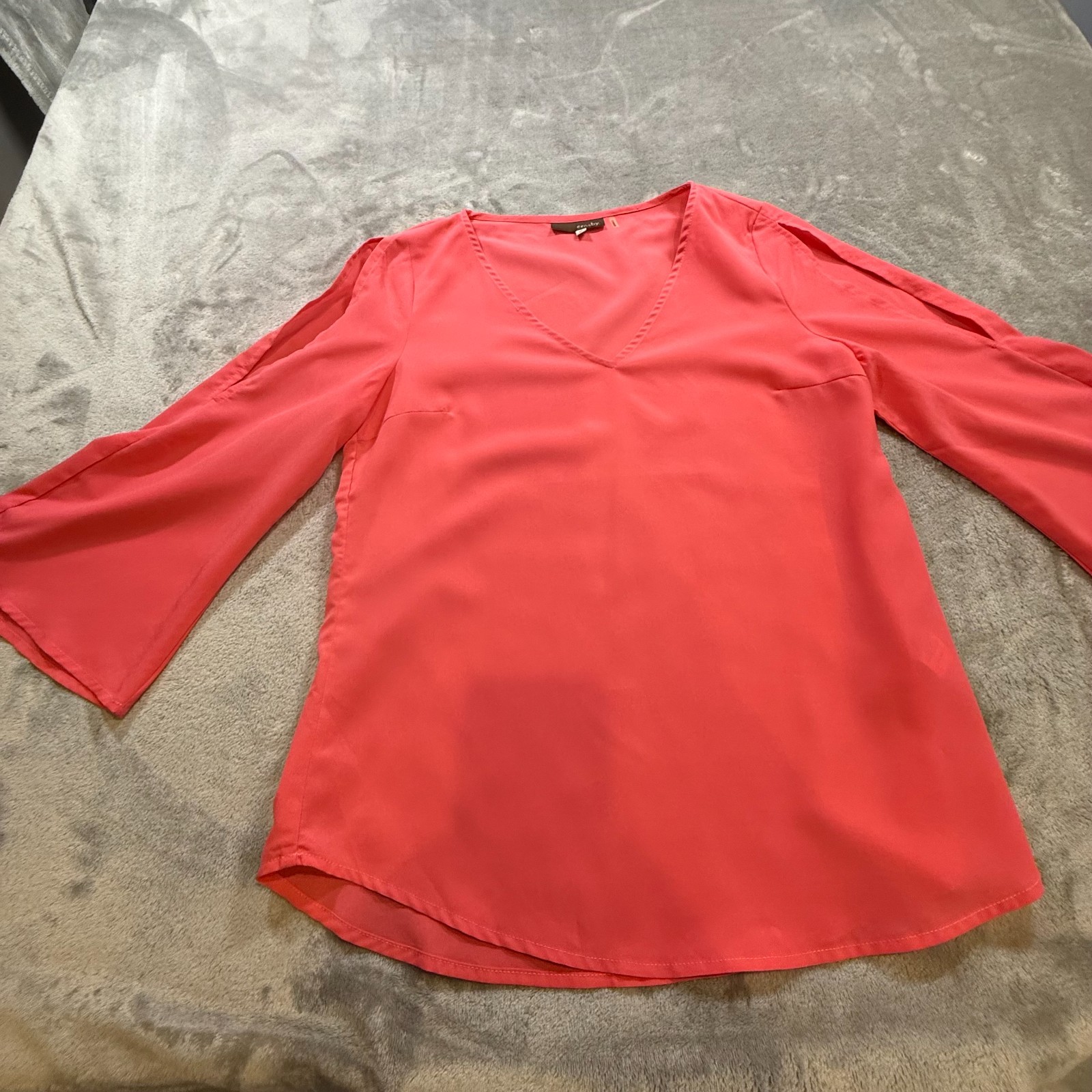 Crosby Women’s Small Coral Pink V-Neck Split Sleeve Blouse 3/4 Sleeve