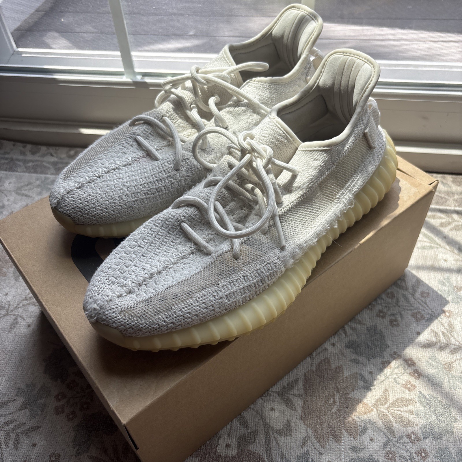 Adidas Yeezy Boost 350 V2 Bone US Men size 11 WITH BOX