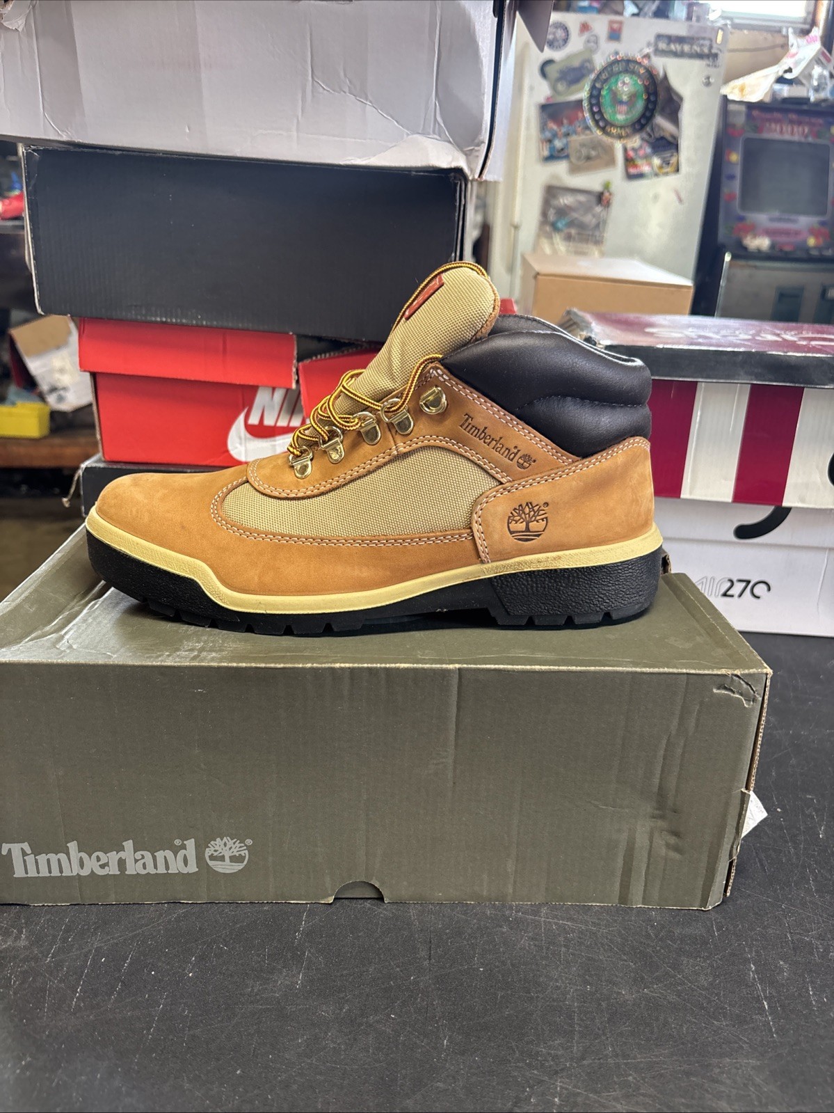 Men’s Size 10 M Timberland Field Boots Wheat/Brown In Original Box