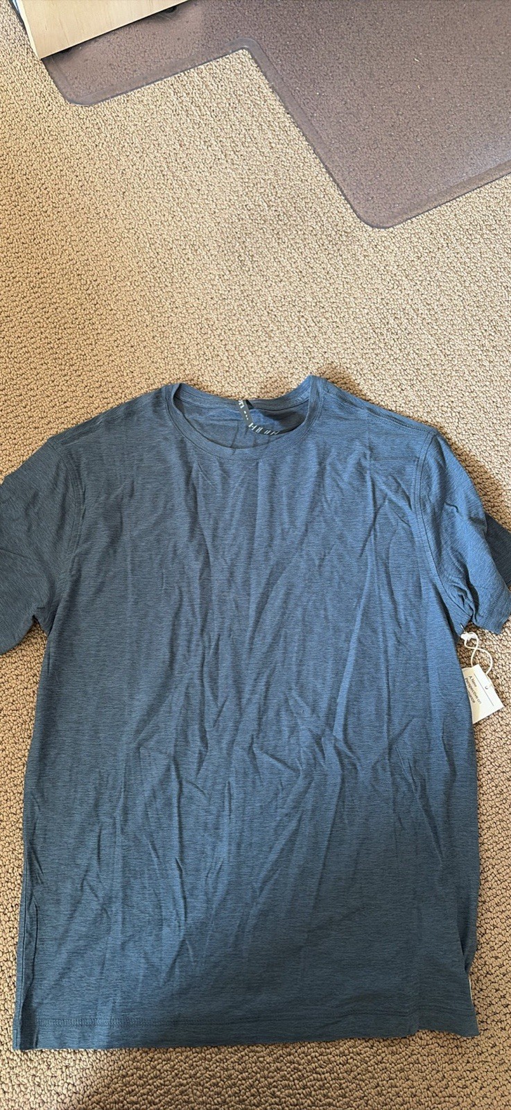 Vuori Strato Tech Tee Men’s S Blue Heathered Crew Neck Stretch Polyester Tee