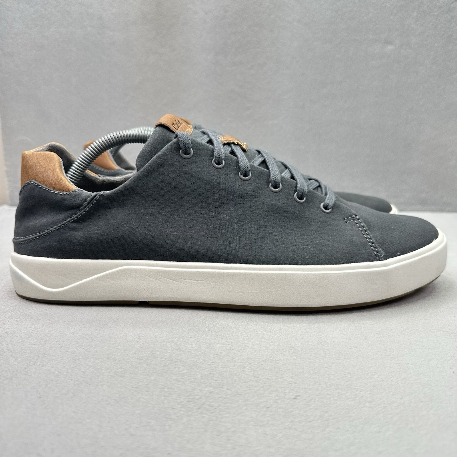 OluKai Lae’ahi Li Mens Size 10 Shoes Charcoal Gray Canvas Comfort Sneakers