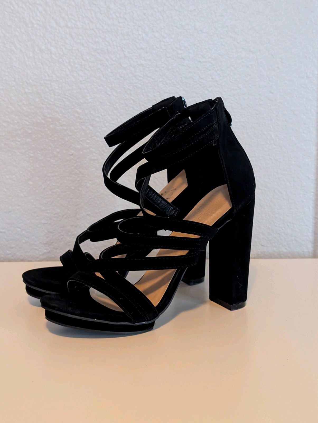 Women’s Black Strappy Open Toe Block Heel Ankle Strap Zip Faux Leather 8.5