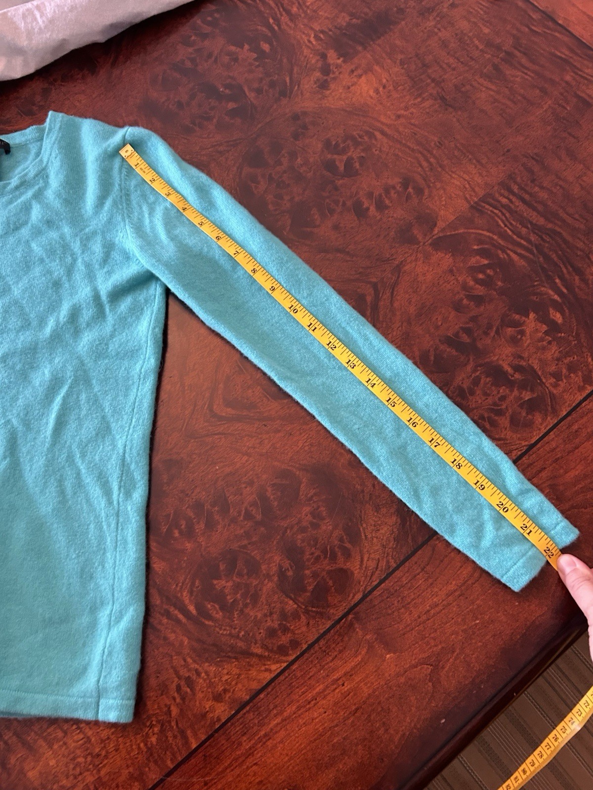 100% Cashmere Preswick & Moore Aqua Long Sleeve Sweater Size Small
