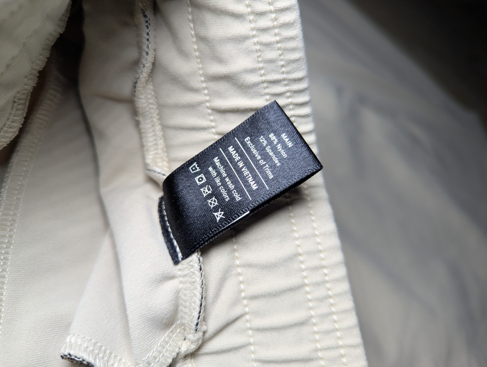 Public Rec Men’s 34×29 Sand All Day Every Day Pants Nylon Stretch Zip Pockets