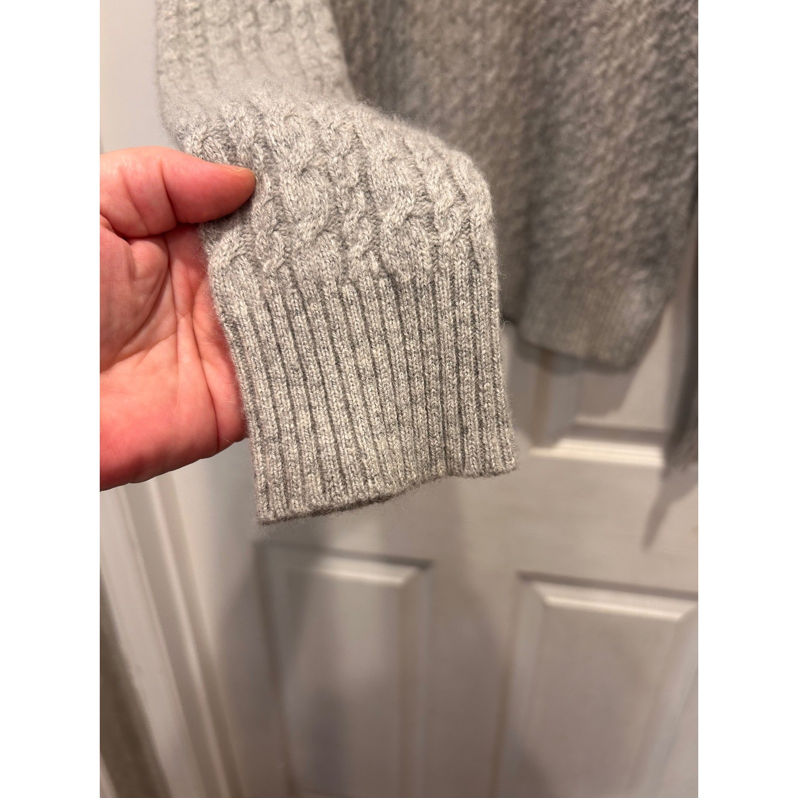 Express Design Studio Gray Cashmere Merino Angora Wool Cable Knit Sweater Large