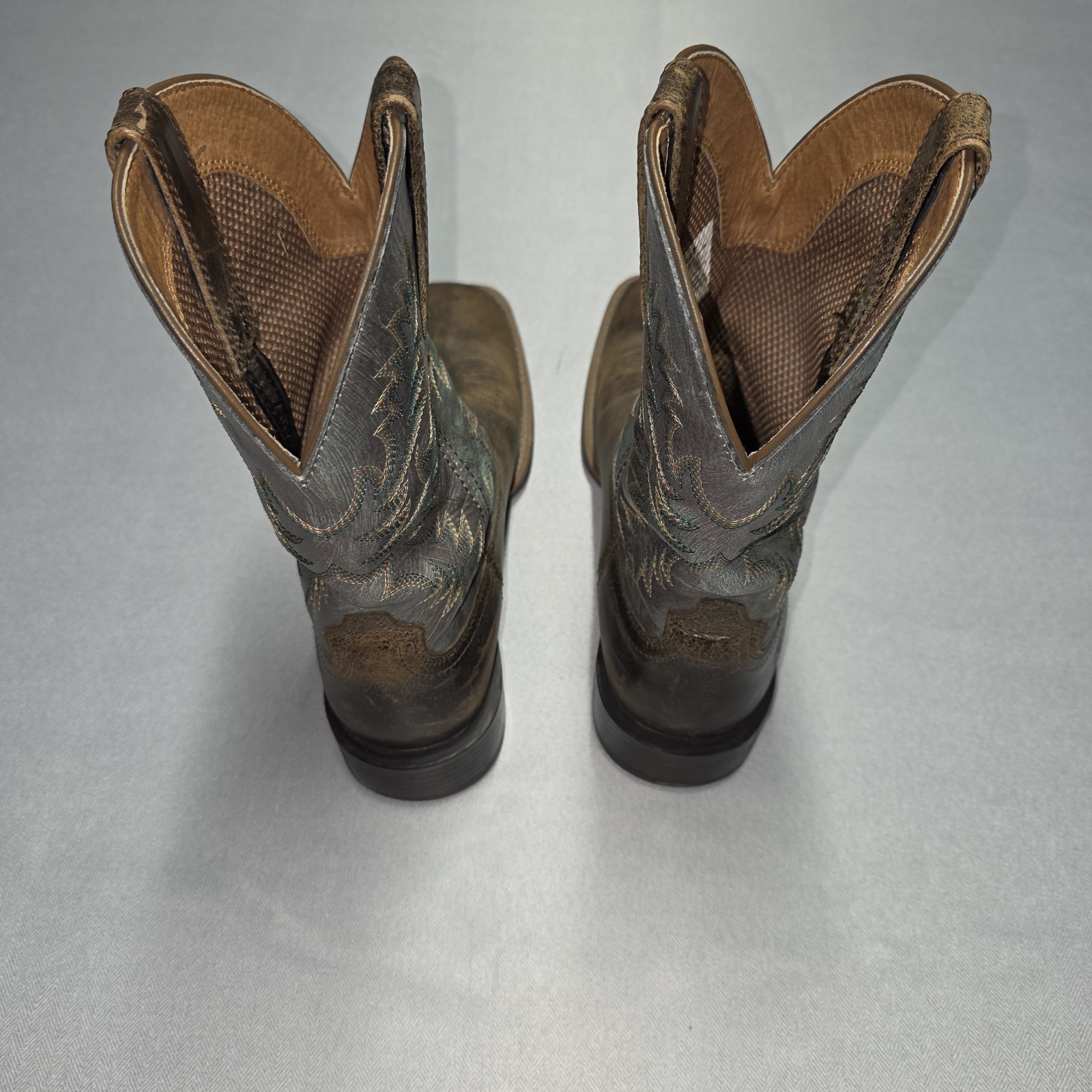 NIB MENS ARIAT 10044560 SPORT LATIGO PULL ON CHOCOLATE BROWN SQUARE TOE BOOT