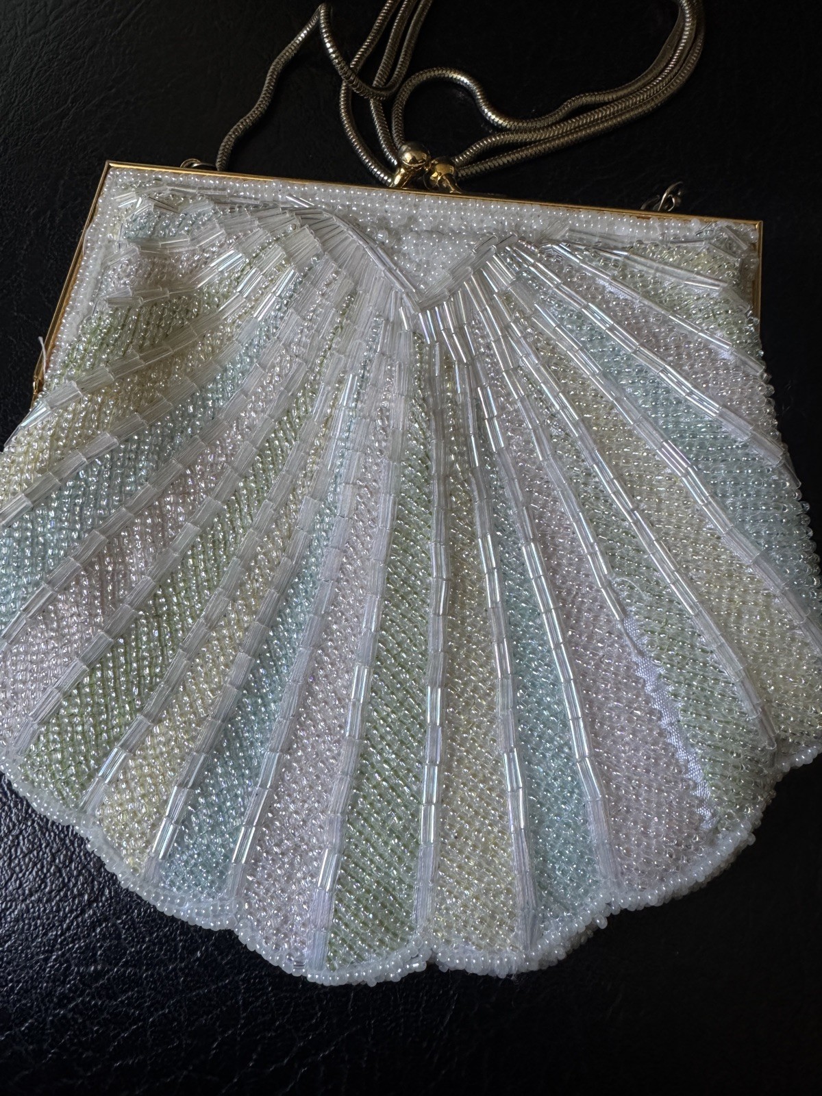 Vintage La Regale Glass Beads,Clam Shell purse