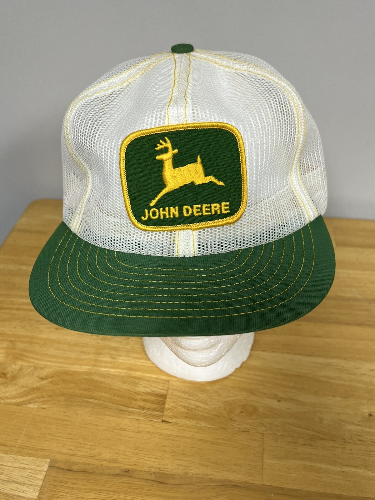 Vintage JOHN DEERE All Mesh Snapback Trucker Patch Cap Hat LOUISVILLE MFG CO USA