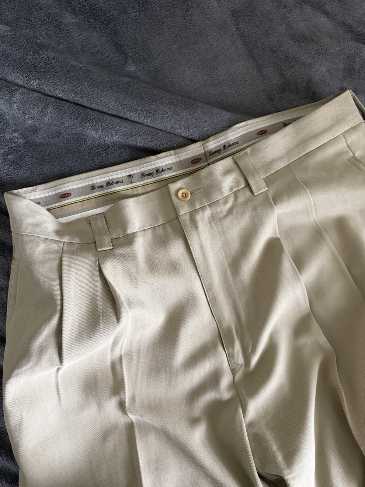 Tommy Bahama Relax 100% Silk Pants Mens Size 35×32 Beige Excellent