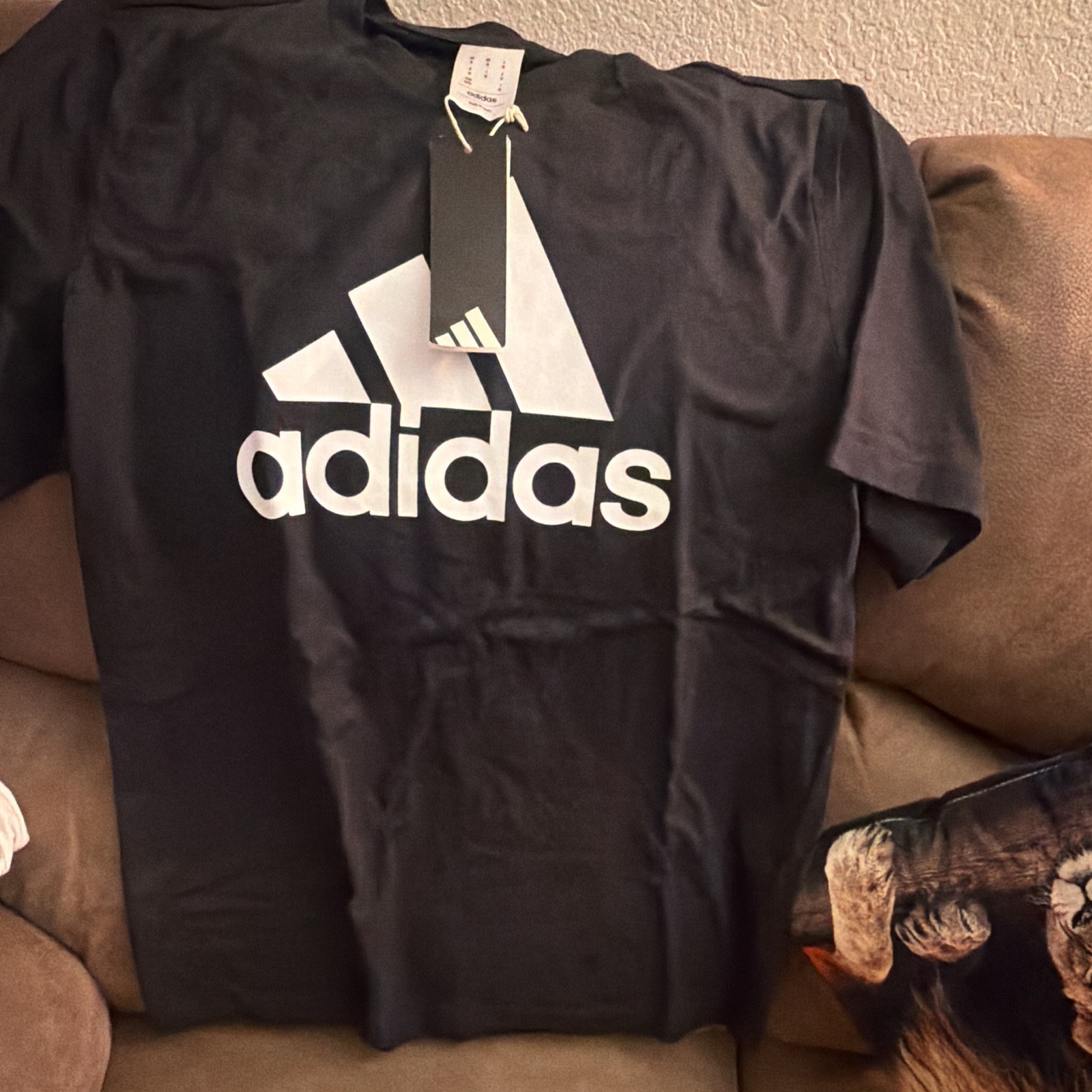 adidas Men’s Black/White Logo Graphic Tee Short Sleeve T-Shirt Regular M