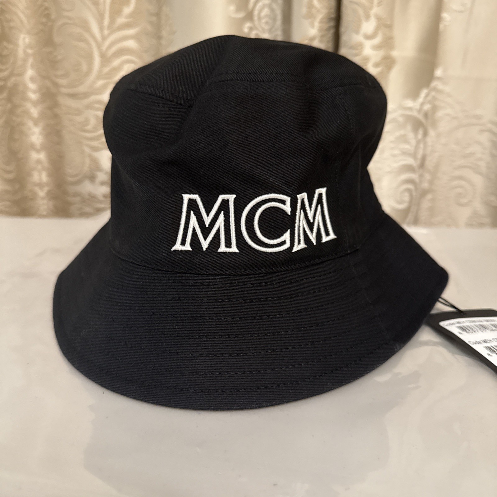 MCM Essential Applique Cotton Black/ White Bucket Hat /Cap Sz 22 in/56cm NEW NWT