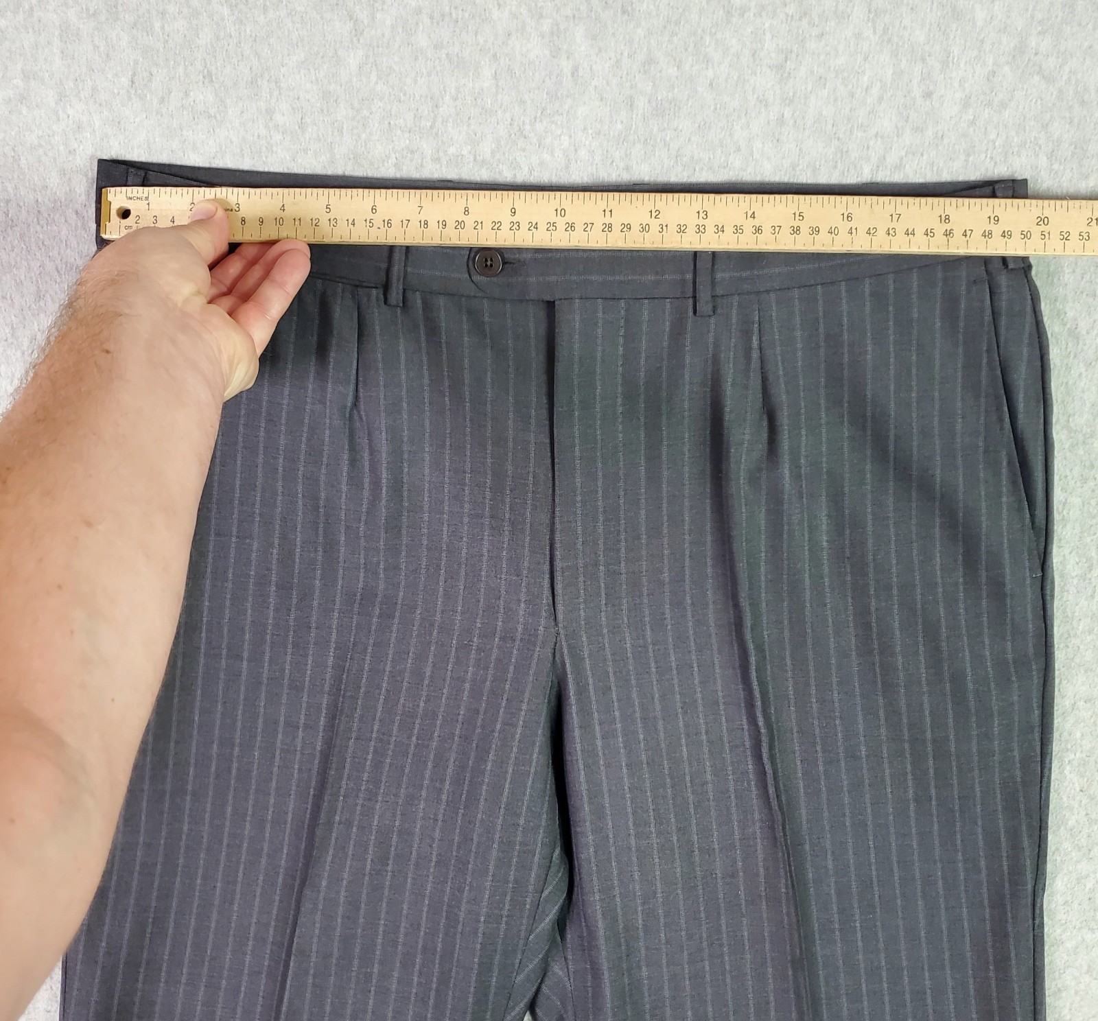 Ermenegildo Zegna Suit Mens 46R Gray 2 Button 100% Wool Pinstripe Pants 39×28