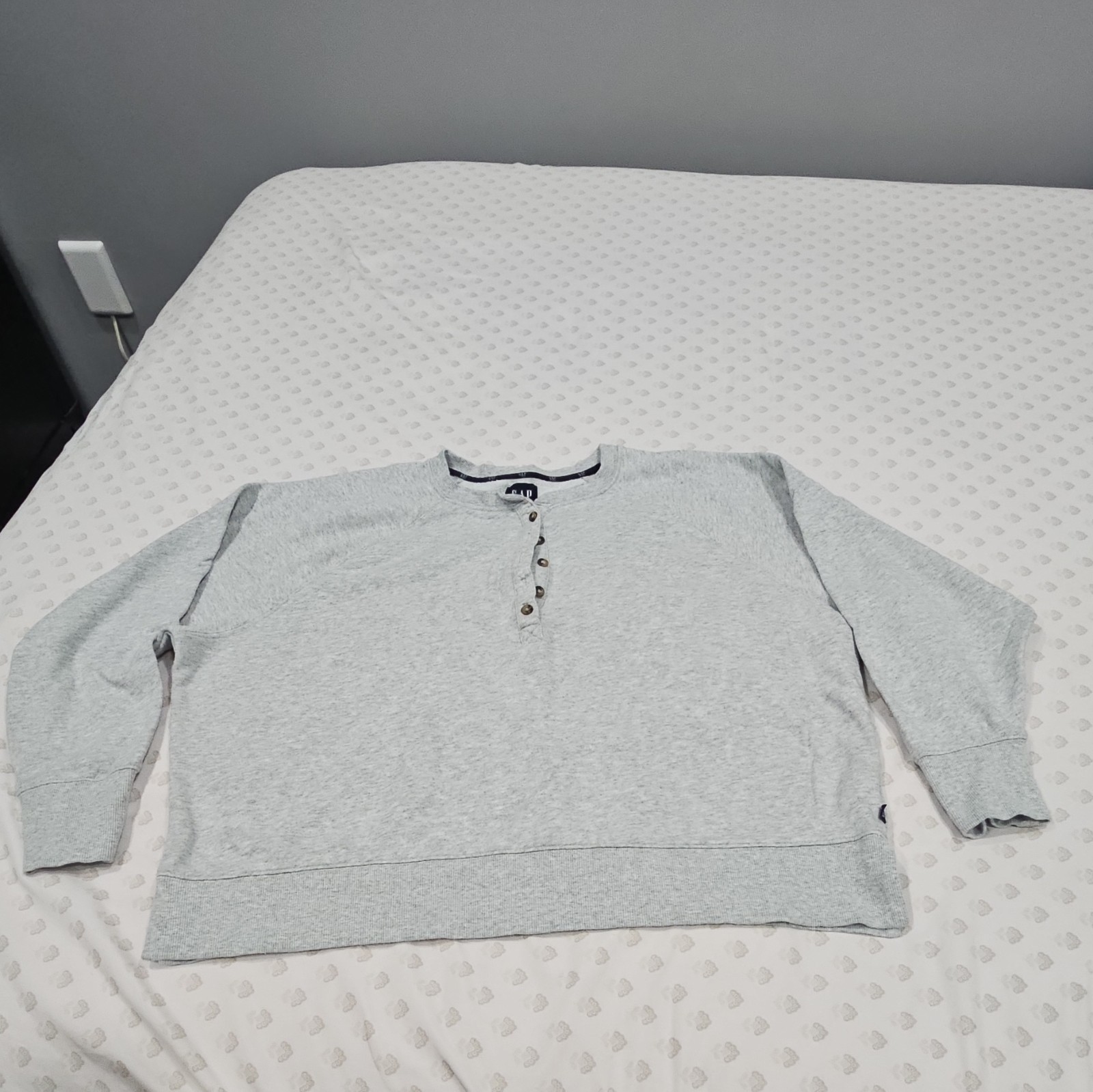 GAP Men’s Gray Solid Henley Button Pullover Sweatshirt Long Sleeve Size XXL