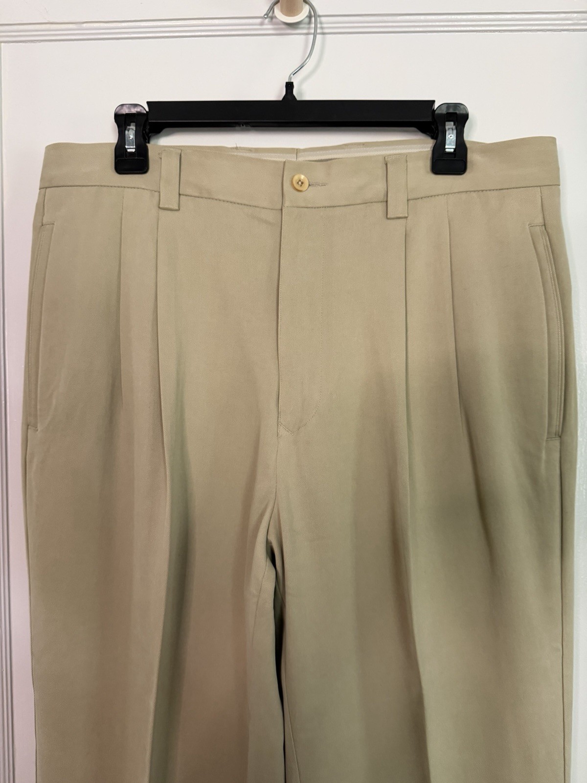 Tommy Bahama Relax 100% Silk Pants Mens Size 35×32 Beige Excellent