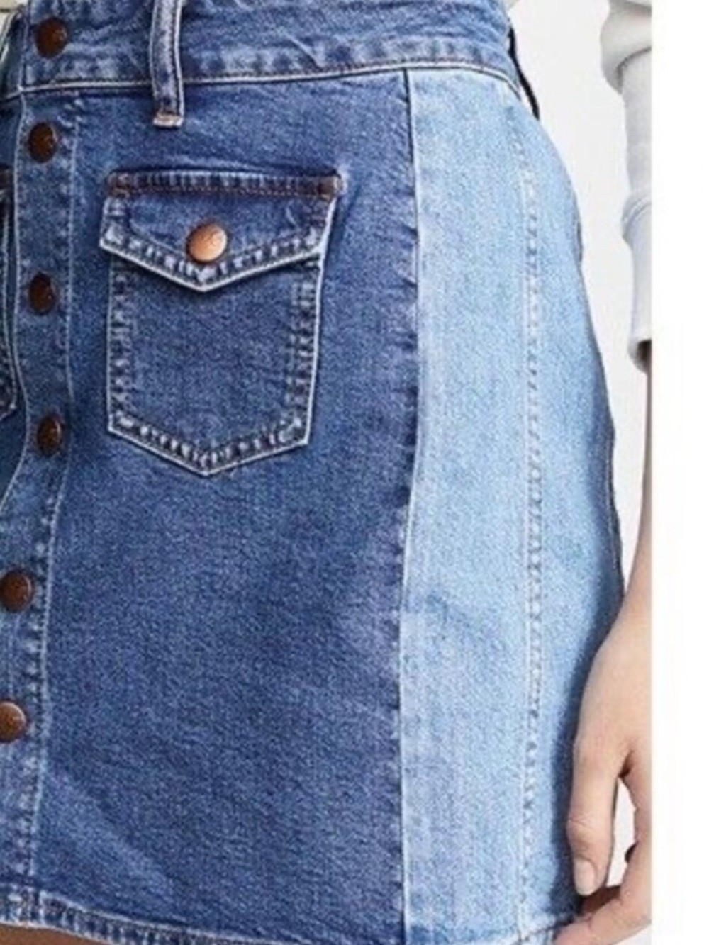 Madewell Two-Toned Blue Button-Front Denim Mini Skirt