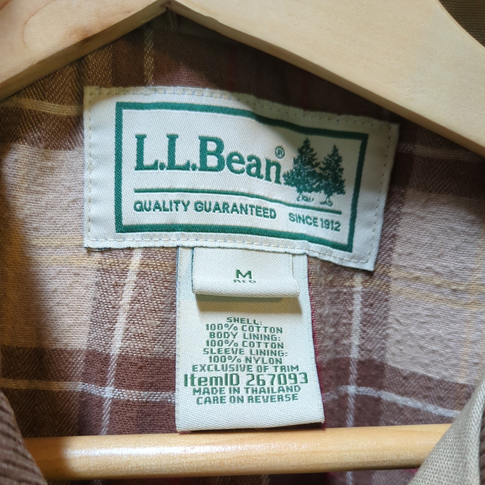LL Bean Women Adirondack Barn Coat Size M Regular Khaki Corduroy Collar Flannel