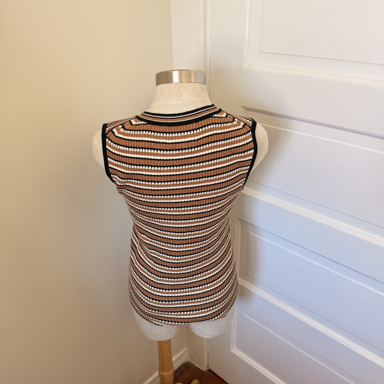Industry Brown Black Striped Round Neck Sleeveless Tank, Women’s M