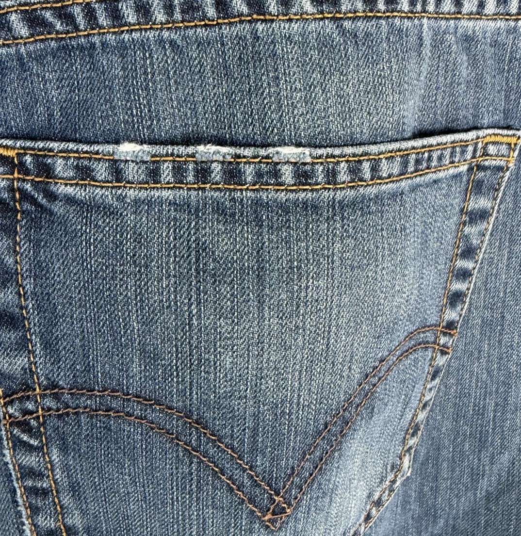 Levi’s 559 Jeans Mens 36 x30 Blue Medium Wash Straight Leg Relaxed Fit Denim
