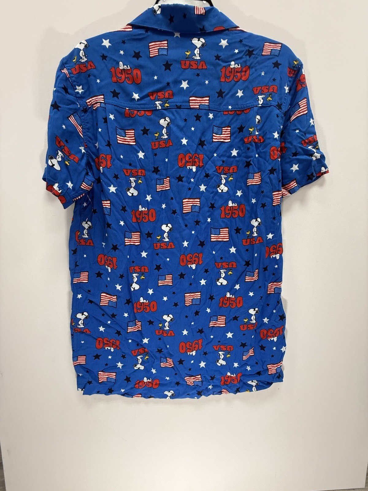 Peanuts Snoopy and Woodstock Patriotic Short Sleeve Men’s button down- New!!