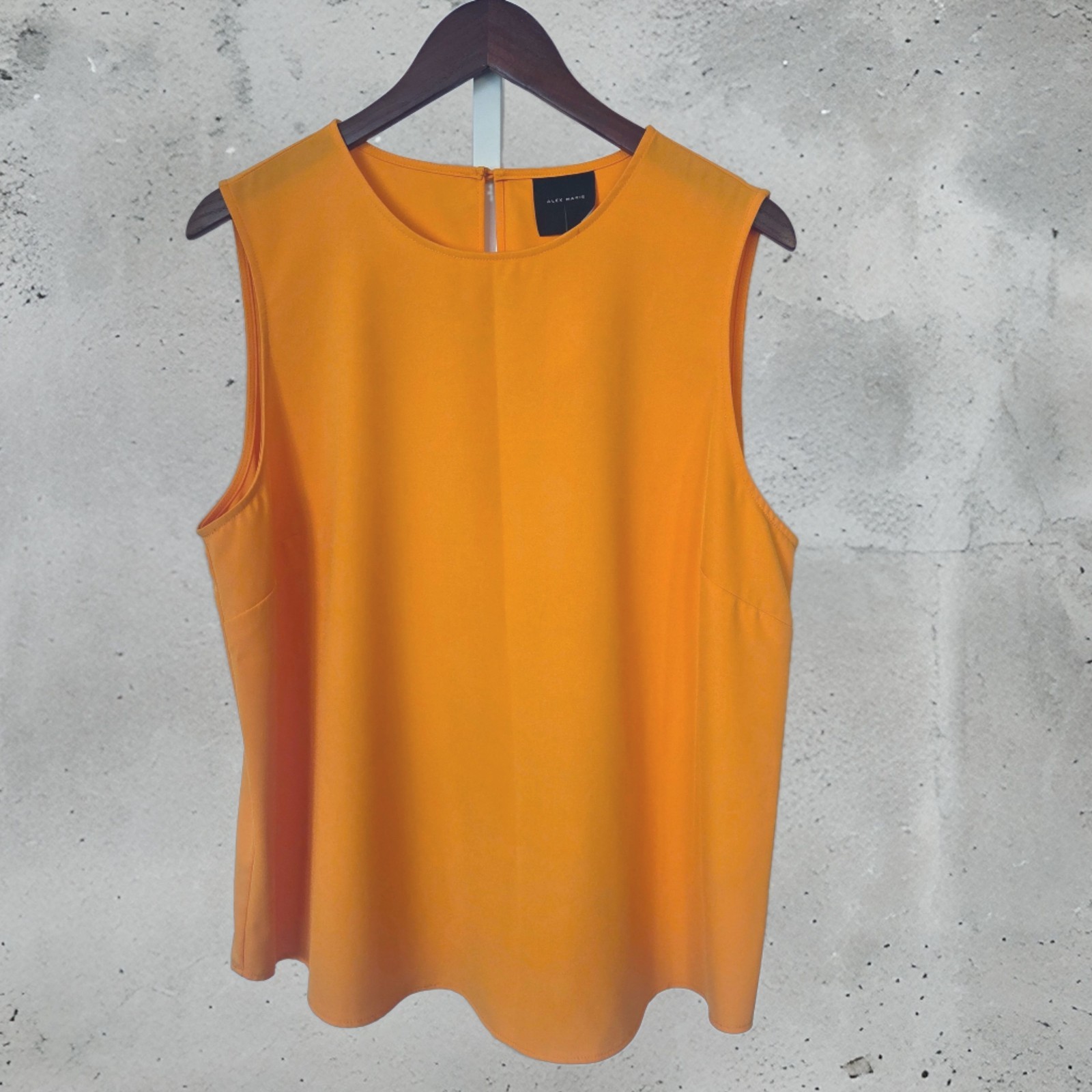 Alex Marie Sleeveless Crepe Blouse – Women’s XL Crew Neck