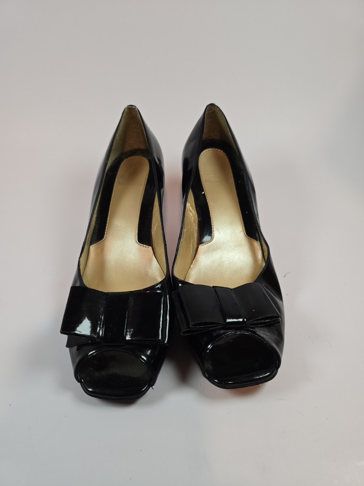 Alex Marie Black Patent Peep Toe Bow Pumps Heels Women’s Size 6M