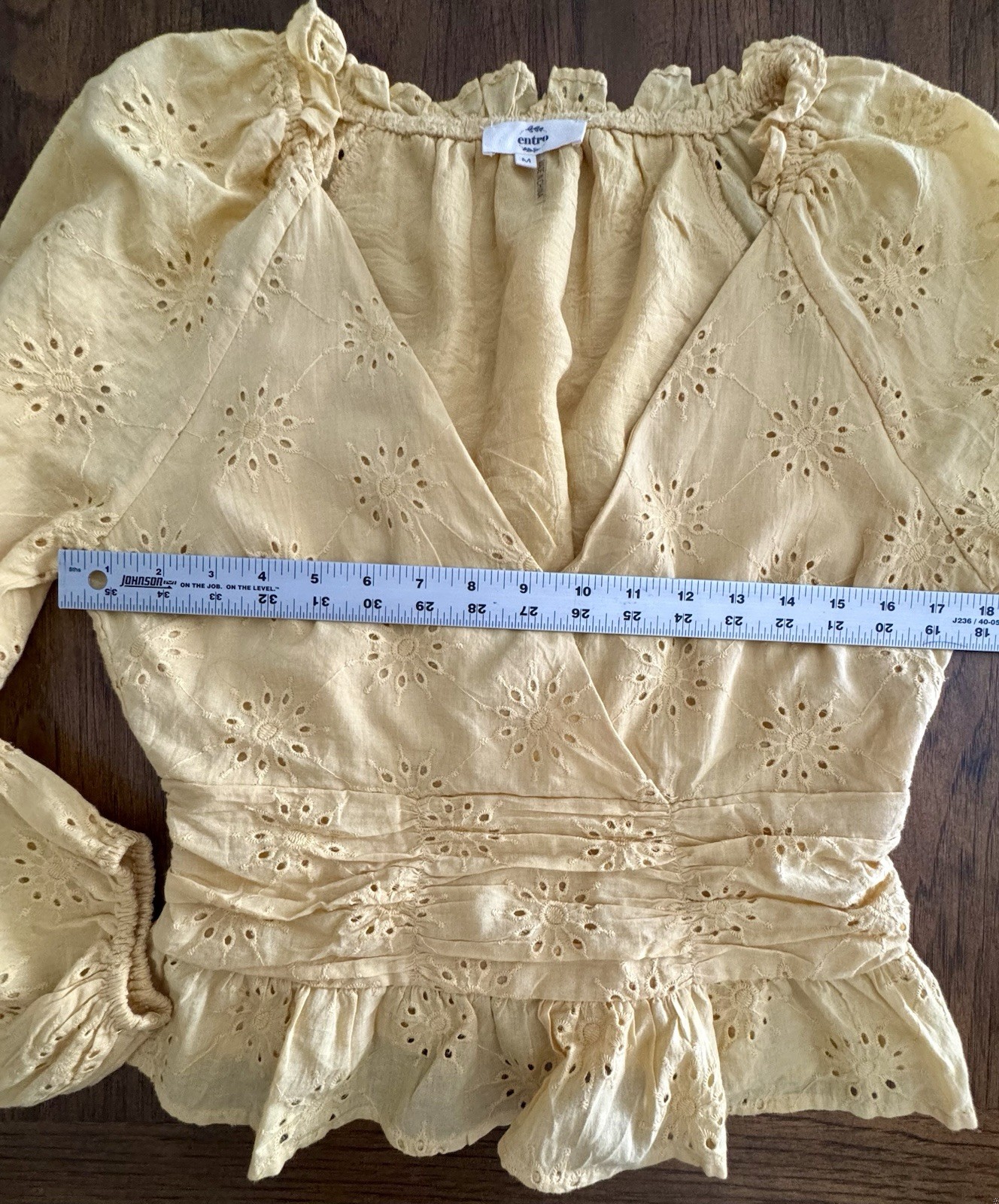 Entro BOHO Yellow Eyelet Crop Top V-Neck Puff Sleeves Lightweight Cottagecore(M)