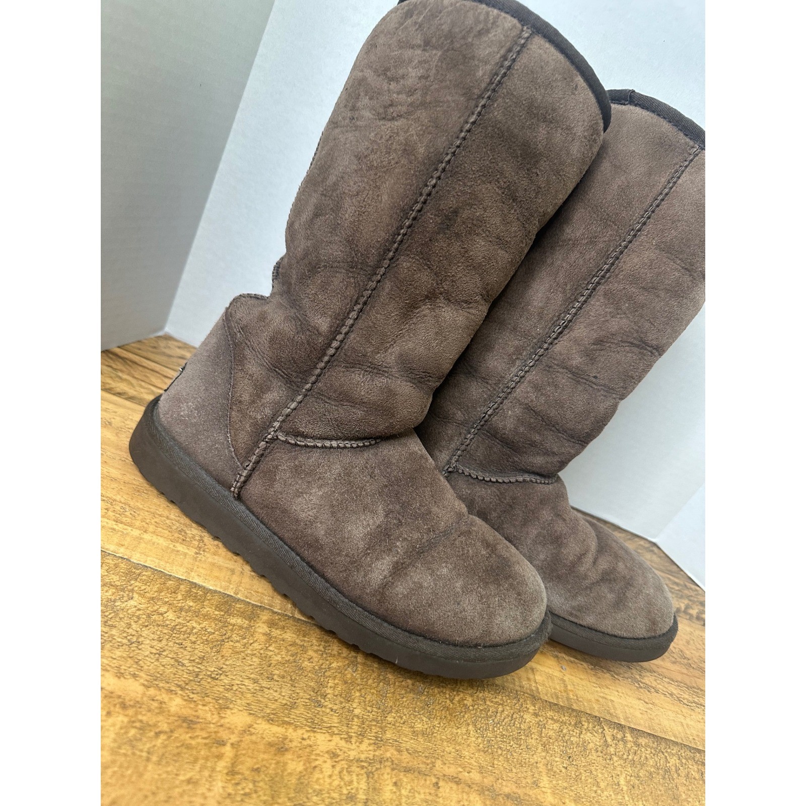 UGG Australia Classic Tall Brown Suede Shearling Boots Chocolate size 7