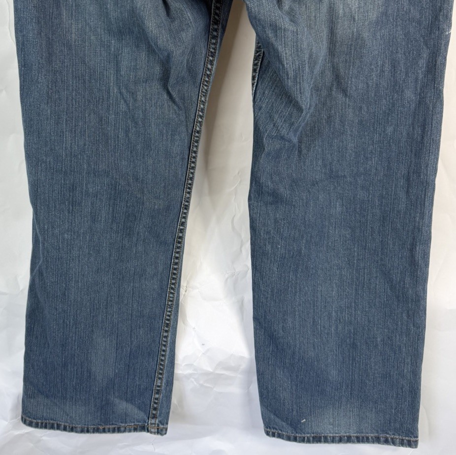 Levi’s 559 Jeans Mens 36 x30 Blue Medium Wash Straight Leg Relaxed Fit Denim