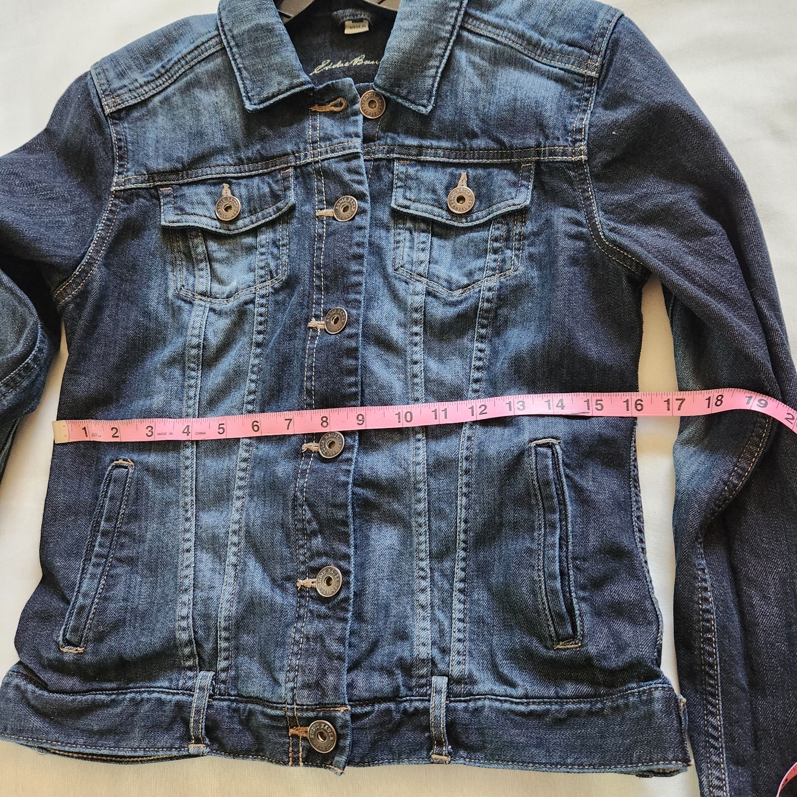 Eddie Bauer Women’s Denim Jean Jacket Size S Blue Stretch Trucker Button Front