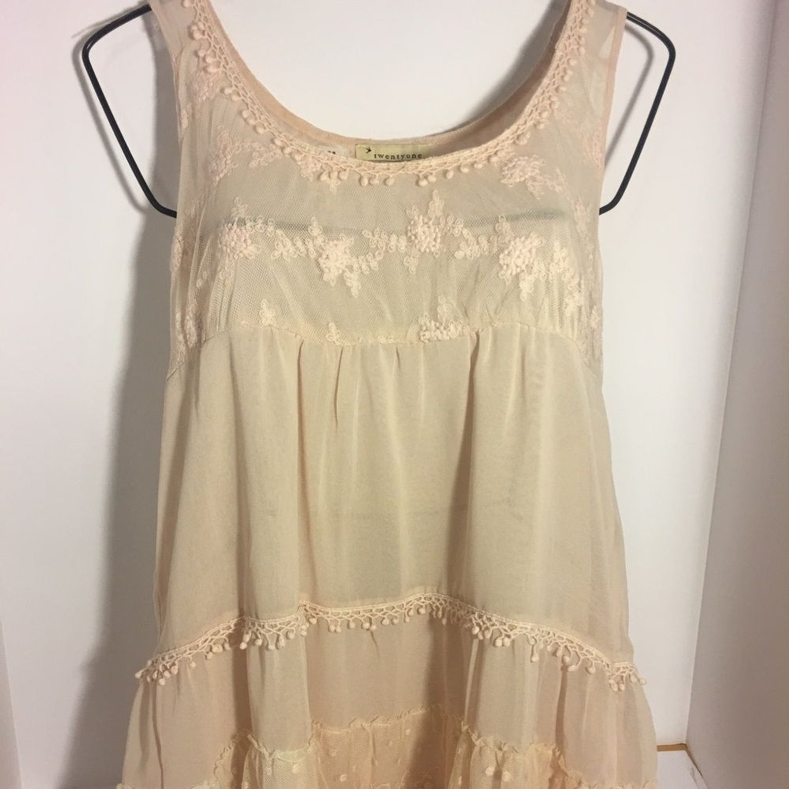 Lace Vintage pink top M