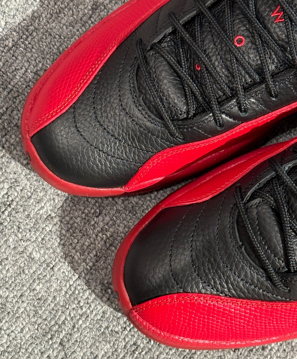 Jordan Air Jordan 12 Retro Flu Game Mens Basketball Shoes Black Red