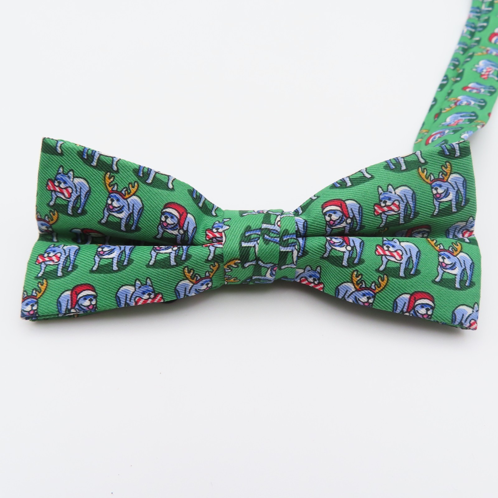 Crown & Ivy Kids Bow Tie Green Dog 2″ Wide Pre Tie Polyester Christmas