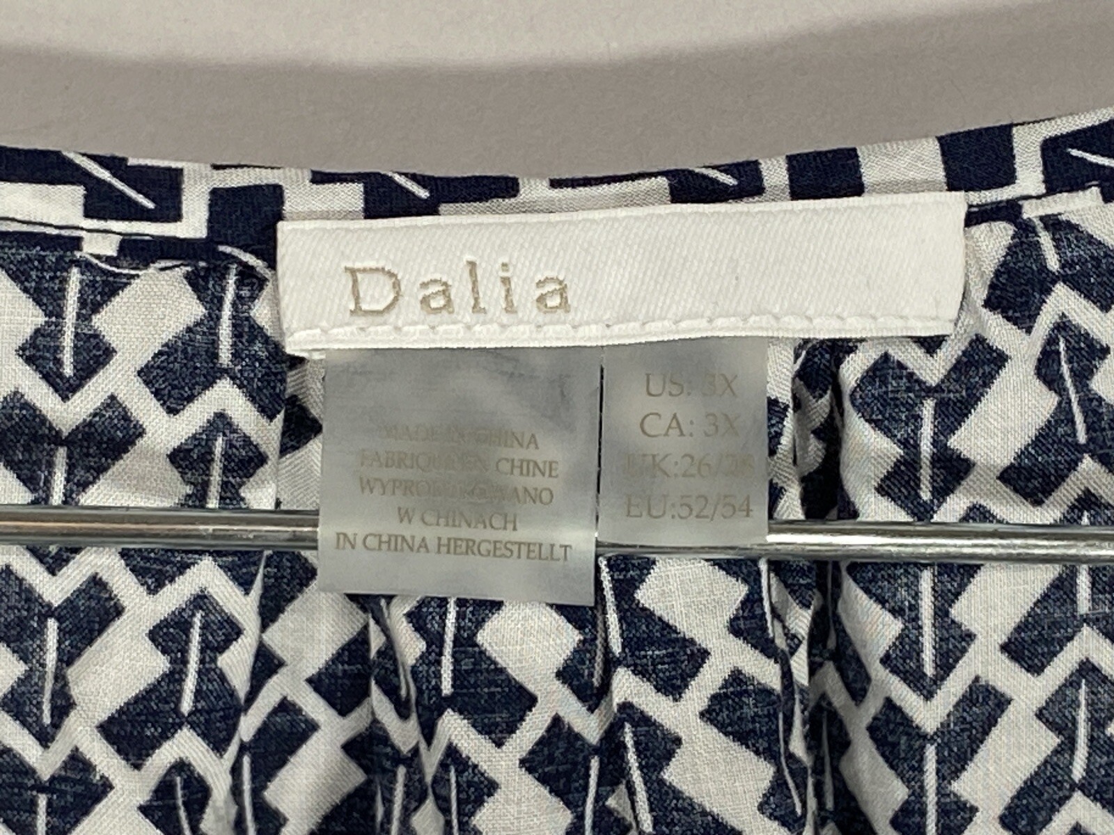 Dalia Womens 3X Ladies Shirt Top Blue White Geometric Print Peasant Blouse Rayon