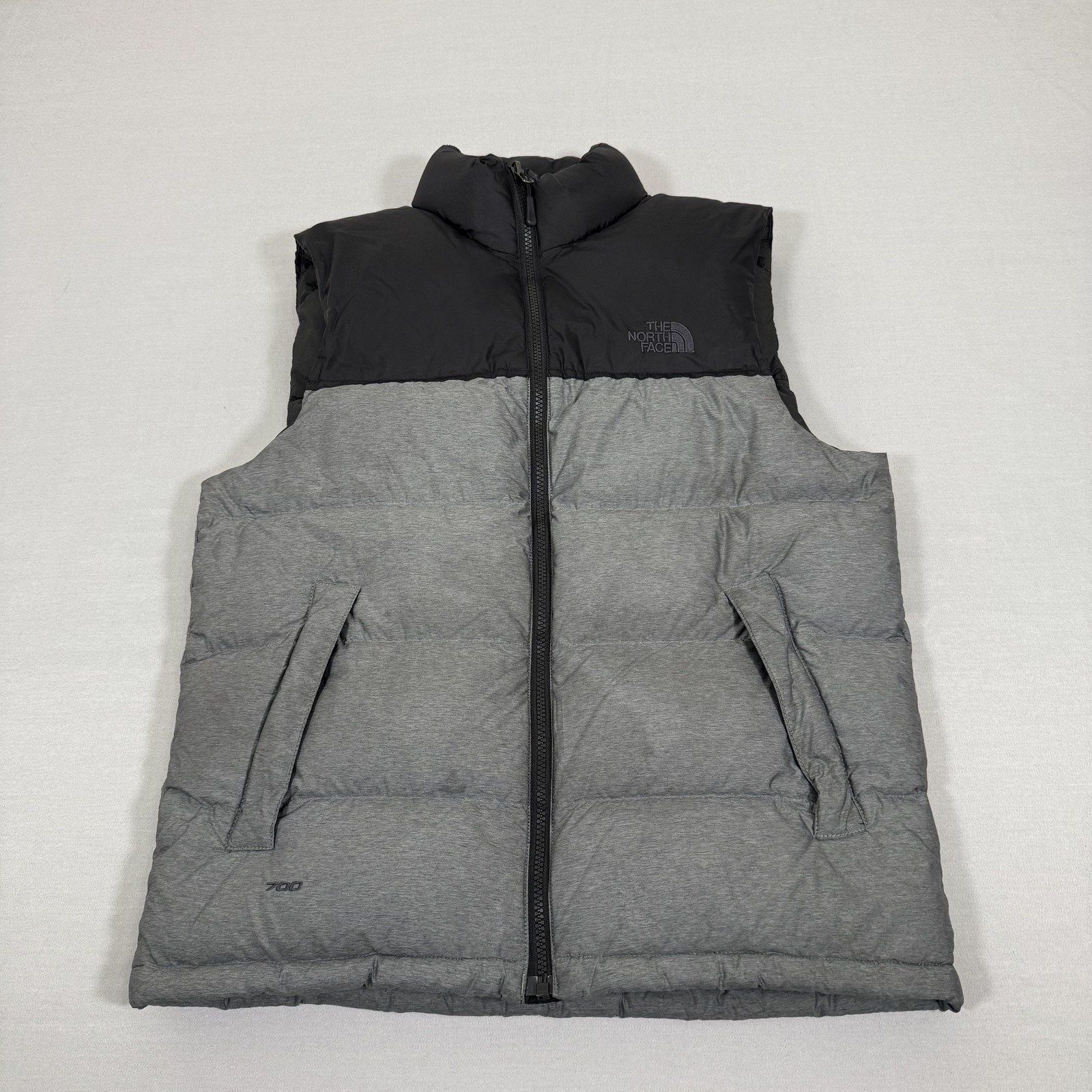 The North Face Vest Mens Small Gray 700 Fill Down Puffer Zip Up Outdoors NUPTSE