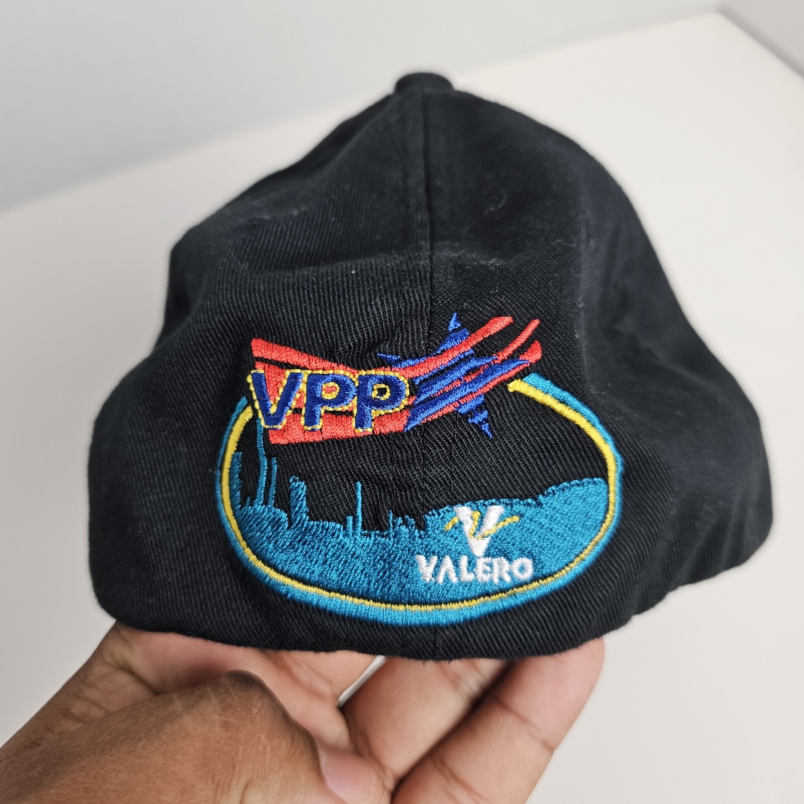 1,250,000 SAFE WORK HOURS Eagle Ford Crude Project 2013-2016 Vintage Hat S/M