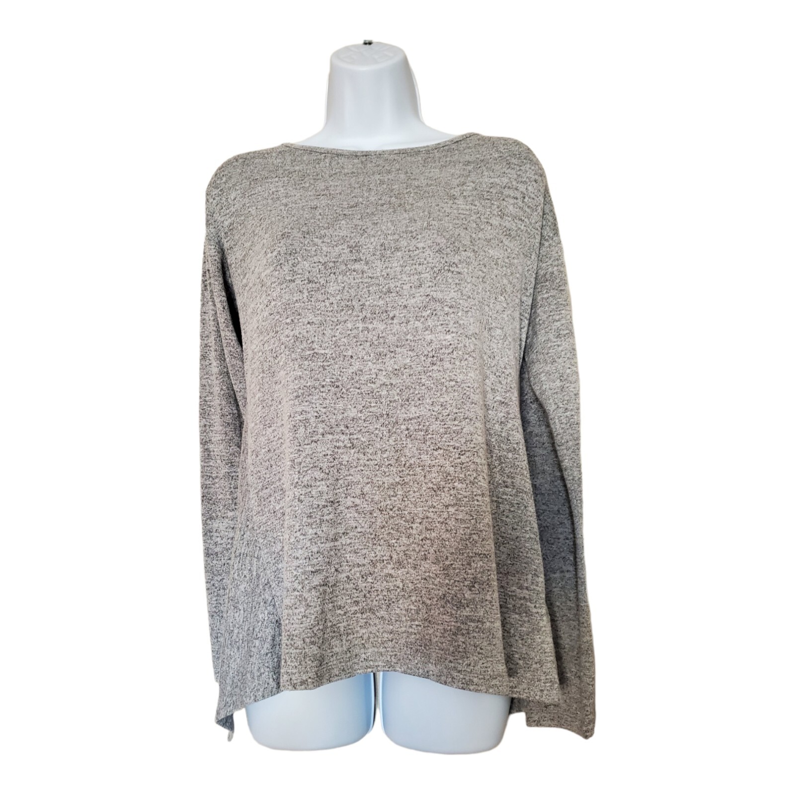 Glima Keyhole, Knot and Split Back Gray Ladies M Long Sleeved T-Shirt
