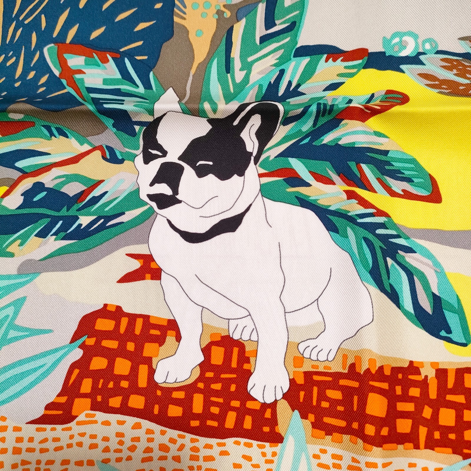 Unused w/box HERMES Carre 90 En Liberte ! Dog 35in Silk Scarf 90cm US duty free