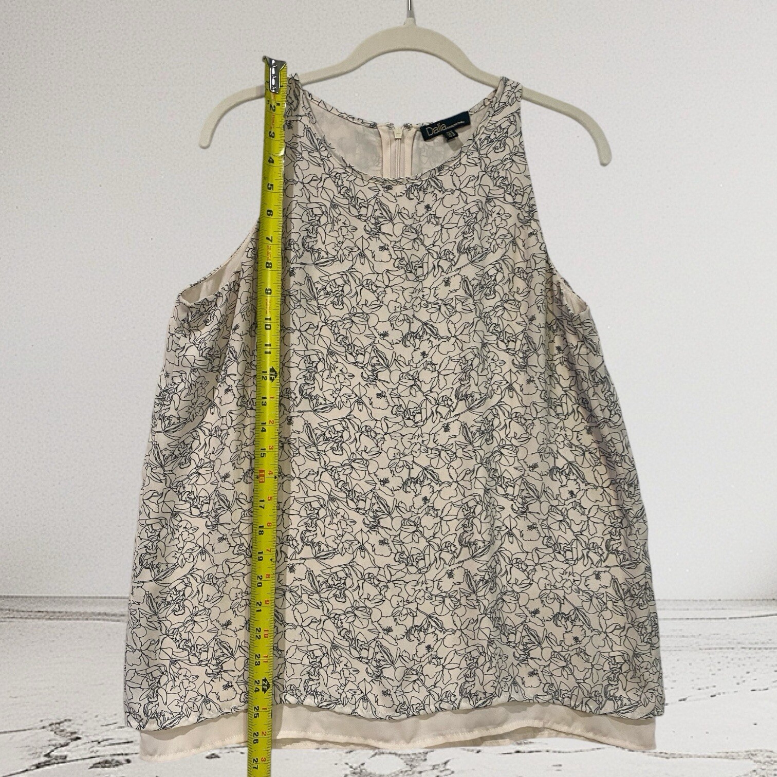 Dalia Womens Floral Sleeveless Layered Top Size Medium Split Back Summer Chic
