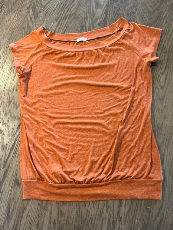HALIFE RUST SOLID BOAT NECK SHORT CUFFED SL WOMEN’s PULLOVER T SZ XL GENTLY WORN