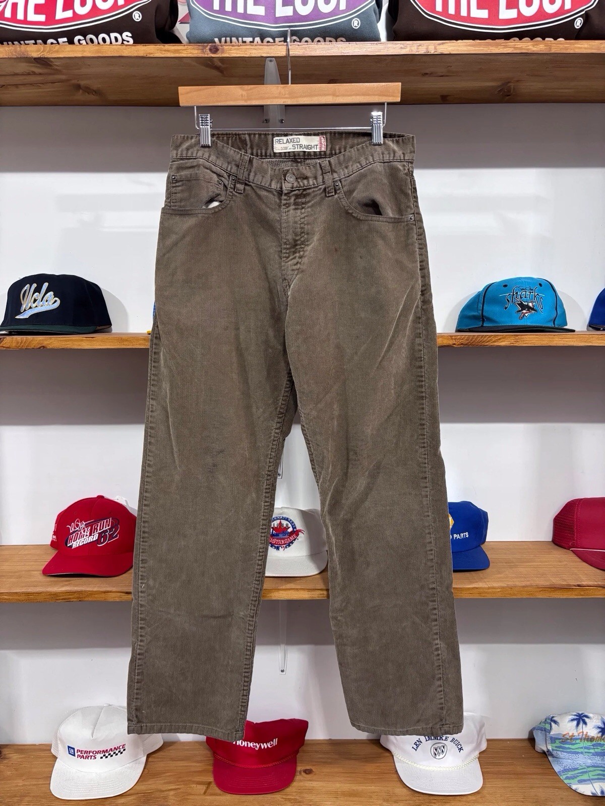 Vintage 90s Y2K Levi’s 559 Brown Corduroy Pants Men’s 32×32 Relaxed Straight