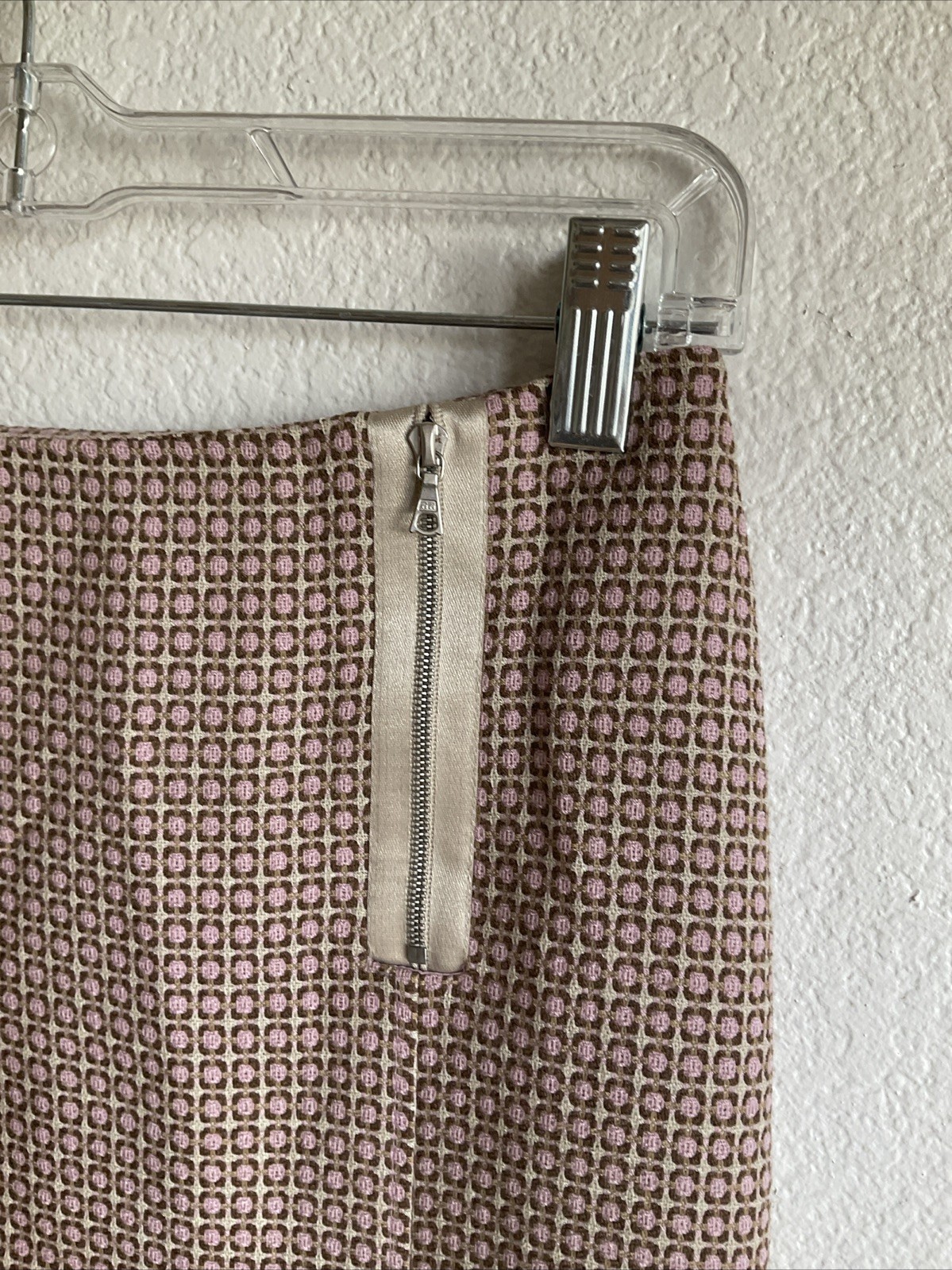 ANN TAYLOR Women’s Skirt Petite 2 Mini Pink Ivory Wool Blend Lined Slit