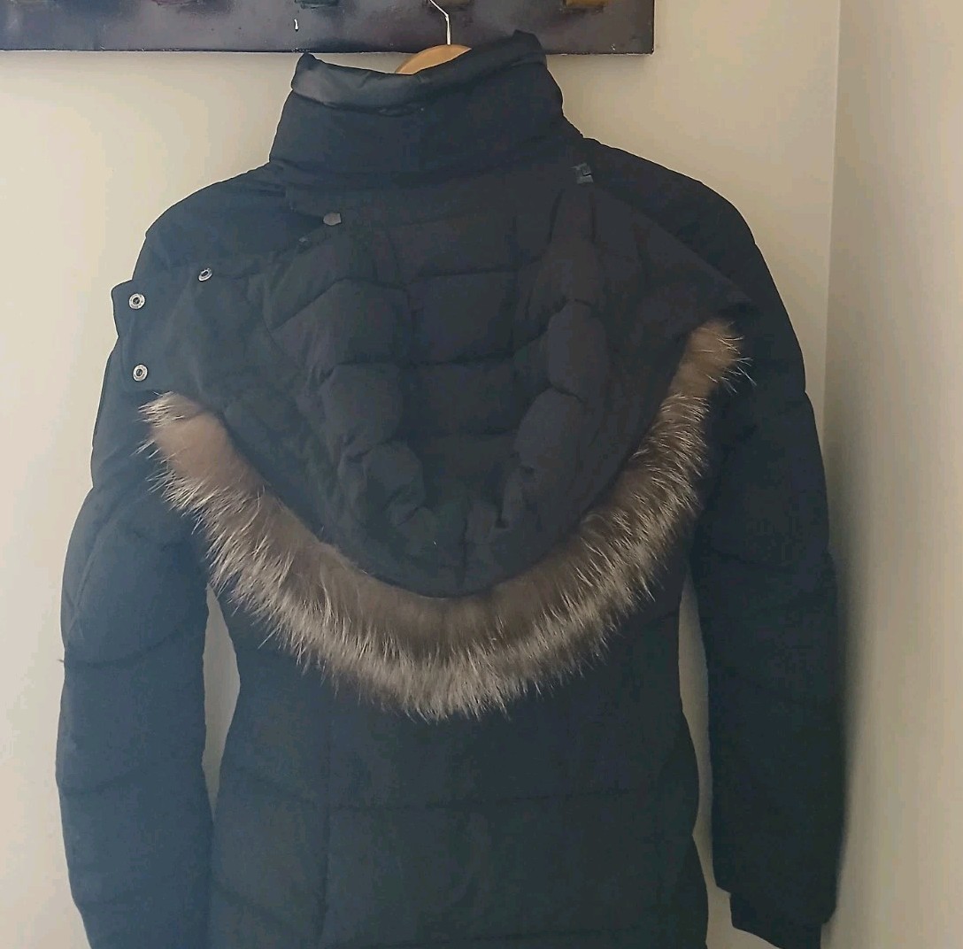 Pajar Canada Iclyn Featherless Puffer Coat Size Small Hood Faux Fur Trim Winter