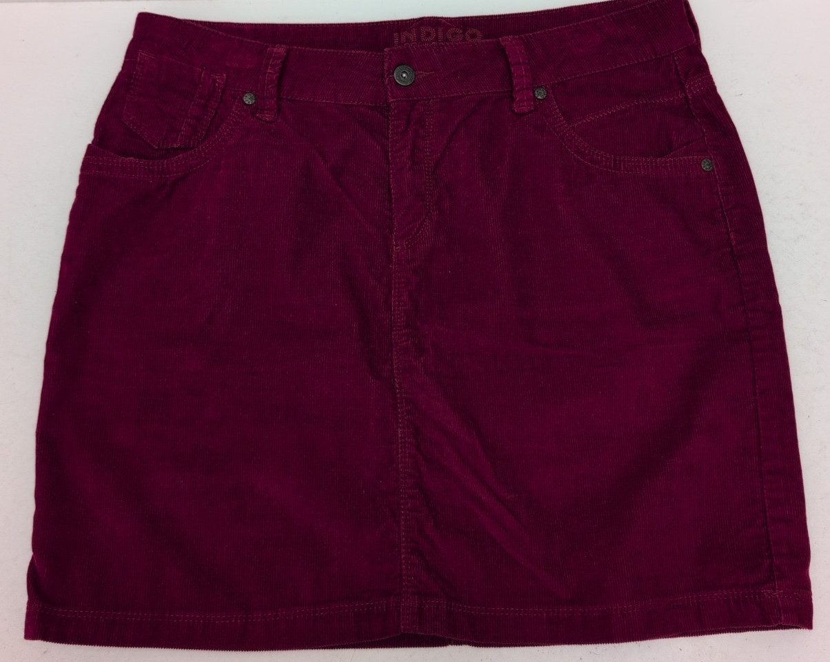 M&S Indigo Collection Corduroy Mini Skirt in Berry Colour Size UK 14 Length 18″.