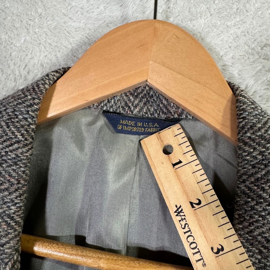 VINTAGE Harris Tweed Men 42R Sport Coat Thick Grey Herringbone Scottish Wool USA