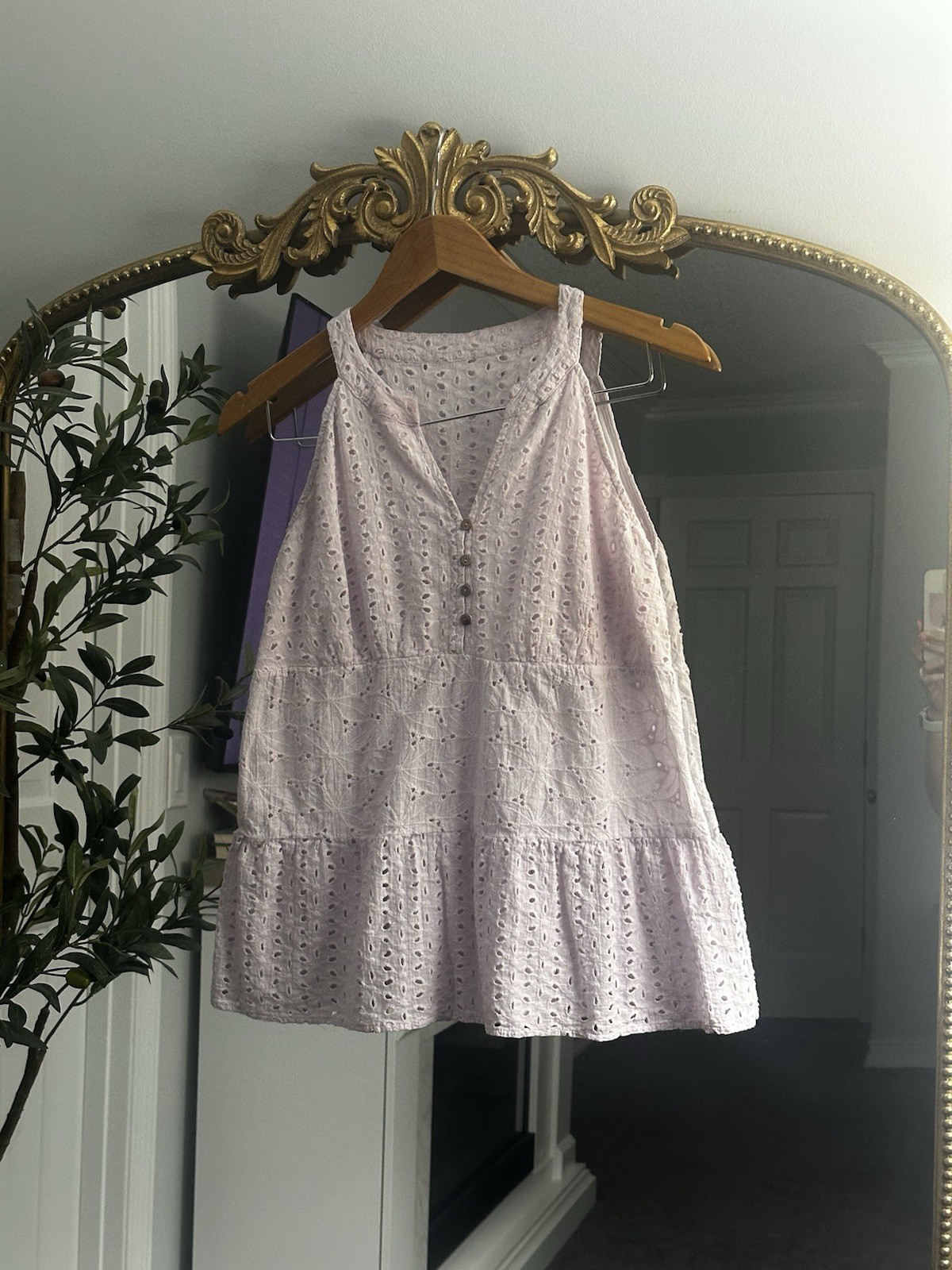 Lilac Sleeveless V-Neck Eyelet Babydoll Blouse Button Front